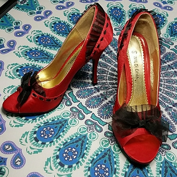 Wild Diva Shoes - Red Satin & Lace heels